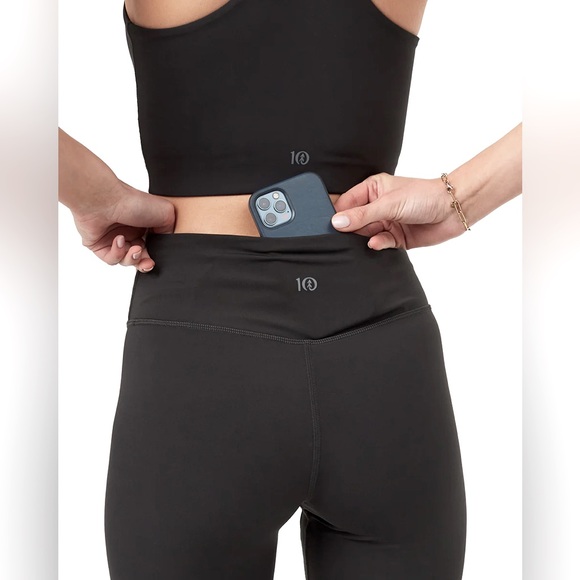 tentree inMotion High Rise Leggings, size large - Picture 4 of 8